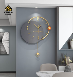 Đồng hồ con lắc cổ điển với thiết kế sang trọng