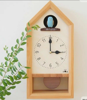 những mẫu đồng hồ gỗ đẹp có con lắc kết hợp tranh nghệ thuật